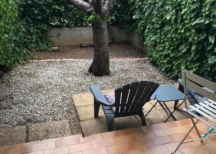 Marina 2 * 나르본